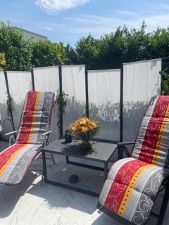 City-Oasis with 3 bedrooms, garden, jacuzzi, gym, fireplace, close to U1, city center & airport - Vienna - 5