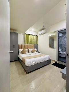 Hotel Orchid Inn - 6