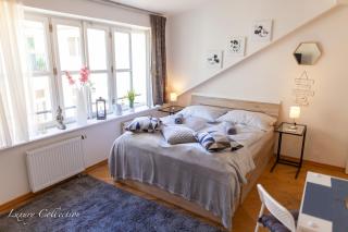 Old Town Square Apartment - 2