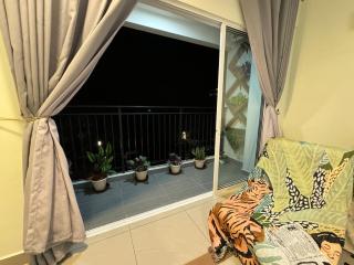 Tea Valley & Farm View at Cool Summer Cameron - 4