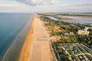 Great flat close to the beach with garden - 1