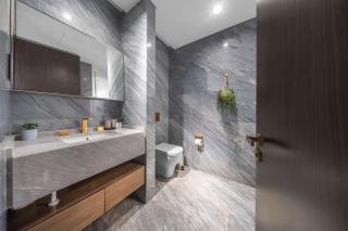 AirDXB - High-end Quality Apartment in FIVE Palm Jumeirah - 1