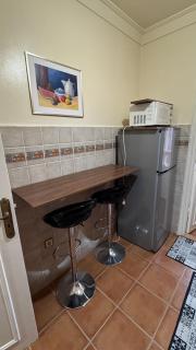 Appartement 2 chambres et 1 salon récemment rénové - 2