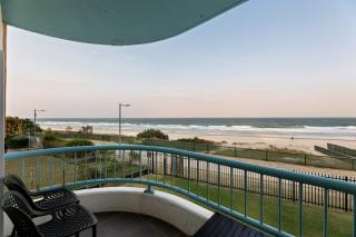 Luxury Beachfront 2BR Pool, Spa, Parking and Views - 8