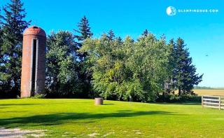 Peaceful Getaway on a Farm near Waterloo, Iowa - 9