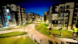 DoUu Stay 1,Luxury 2BR & Office Modern Homes Zayed - 1