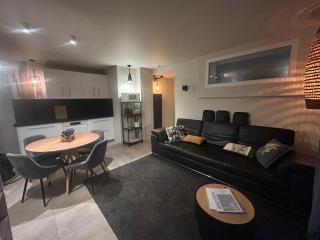 Bas de villa la sablhyeres- 300m Plage de la Capte - 2 hébergements disponibles - 6