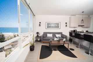 Acogedor y Hermoso Depto de 1D a Pasos Del Mar Con Estacionamiento Techado - 9