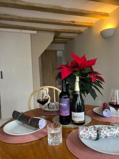 Nestled in the heart of a stunning Suffolk Village - 8