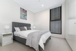 Quiet Bay St Apt: Walk to USYD/CBD & Inner-City - 1