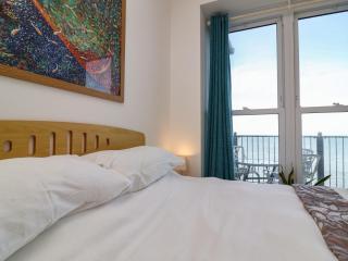 Close to Shore - Ilfracombe - 8