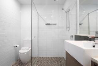 Gorgeous and Spacious 2BR Apartment, Parking and Views - 1