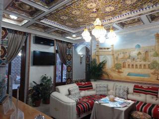 Gulnaraxanum Hotel Boutique - 8