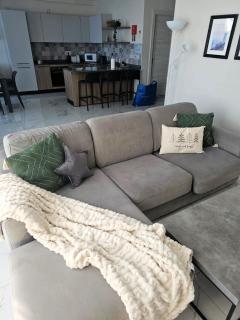 Mediterranean living right by the sea - 8