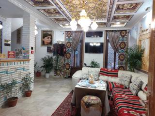 Gulnaraxanum Hotel Boutique - 7