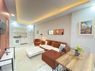 Cozy Modern 1BR - Prime Taksim Location - 3