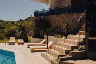 Casa minimalista con vistas a las sierras - 4