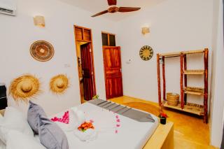 Aquelia Rose Hotel - 4