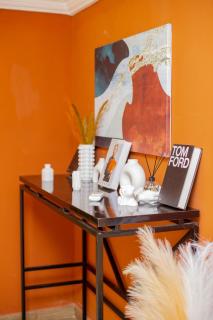 TOPS LOUNGE and suites - 0