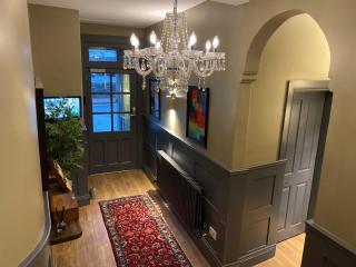 Irvine Guest House - 1