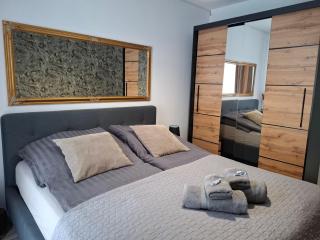 Kameralny Apartament z Balkonem - 9