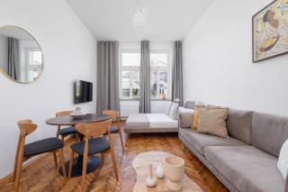 2 Bedroom apartment with AC - Augustiańska 1 - 9