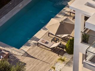 Solis Ortus Villa, a Sublime Sanctuary with Pool, By ThinkVilla - 8