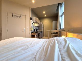 Rome - Tout proche de la Cathédrale de Reims - 1