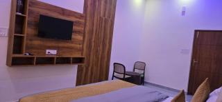 Hotel S K Grand Comfy Nature Stay - 8