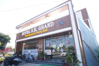 Hotel S K Grand Comfy Nature Stay - 5