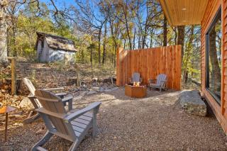 South Woods-Sauna-private trails-1mi to Lake Sequoyah - 3