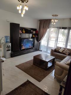 New Cairo Elegant 3BR with Scenic View - 8