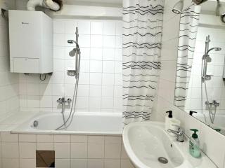 Viel Platz in ruhiger Lage mit toller Anbindung - 8