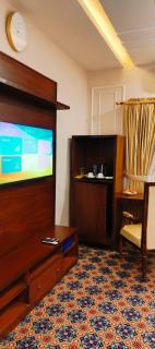 Serene Stays Boutique Hotel - 2