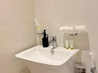 Central Muscat Petit 1BR Villa - 9