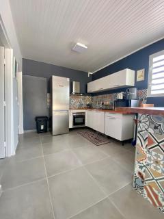 Logement t3 avec terrasse à Tartane - La Trinité - 3