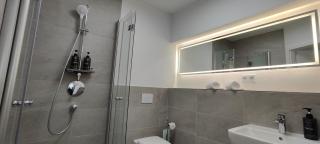 Doppel-Zweibettzimmer mit Balkon - 4