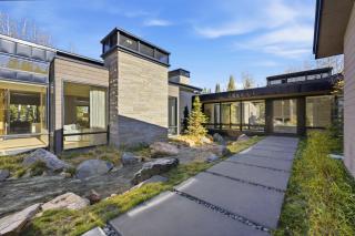 Kestrel at The Colony - 0