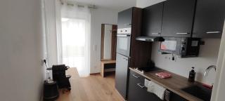 Doppel-Zweibettzimmer mit Küche und großem Wintergarten - 2