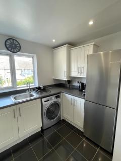 Lovely Coach House - 9