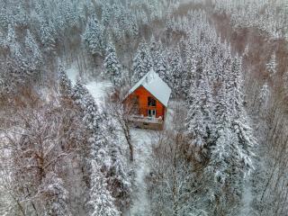 Chalet Aigle 7 min to SPA for 16 Guests , Skiing - 8