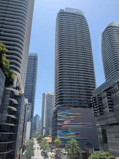 Skyline Nomad Studio Walk to Kaseya Rooftop Pool - 6