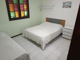 Dois quartos a cinco minutos a pé da praia do Forte - 0