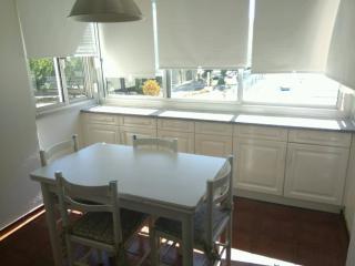 Bright Apartment in Campo Grande, Lisbon #private parking - 2