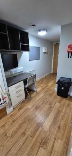 Modern Budget Single Studio in Central Nottingham - 5