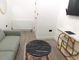 Cardiff 1 Bed Apartment - City Living at its Best - 8