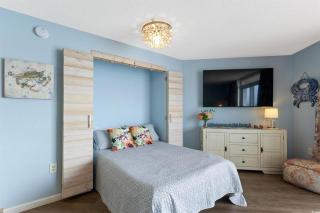 Breathtaking Oceanfront 10th Floor 1BR! Roxanne Towers 1004 - 1