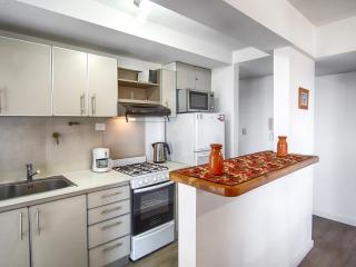 Departamento Céntrico con Estacionamiento en Bariloche - 2