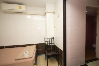 At Home Guest House - 7