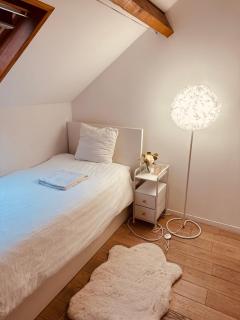 Petite chambre dans une maison - Bezons - 0